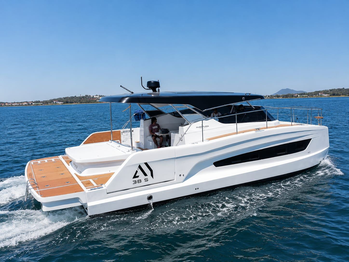 Aventura 38 S