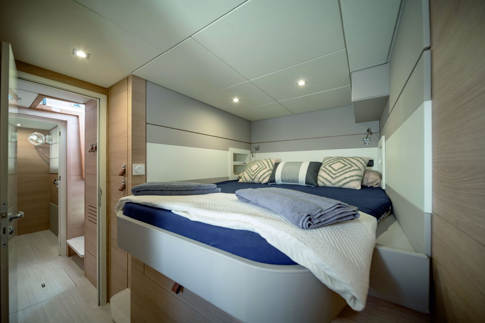 Aventura 47 Explorer
