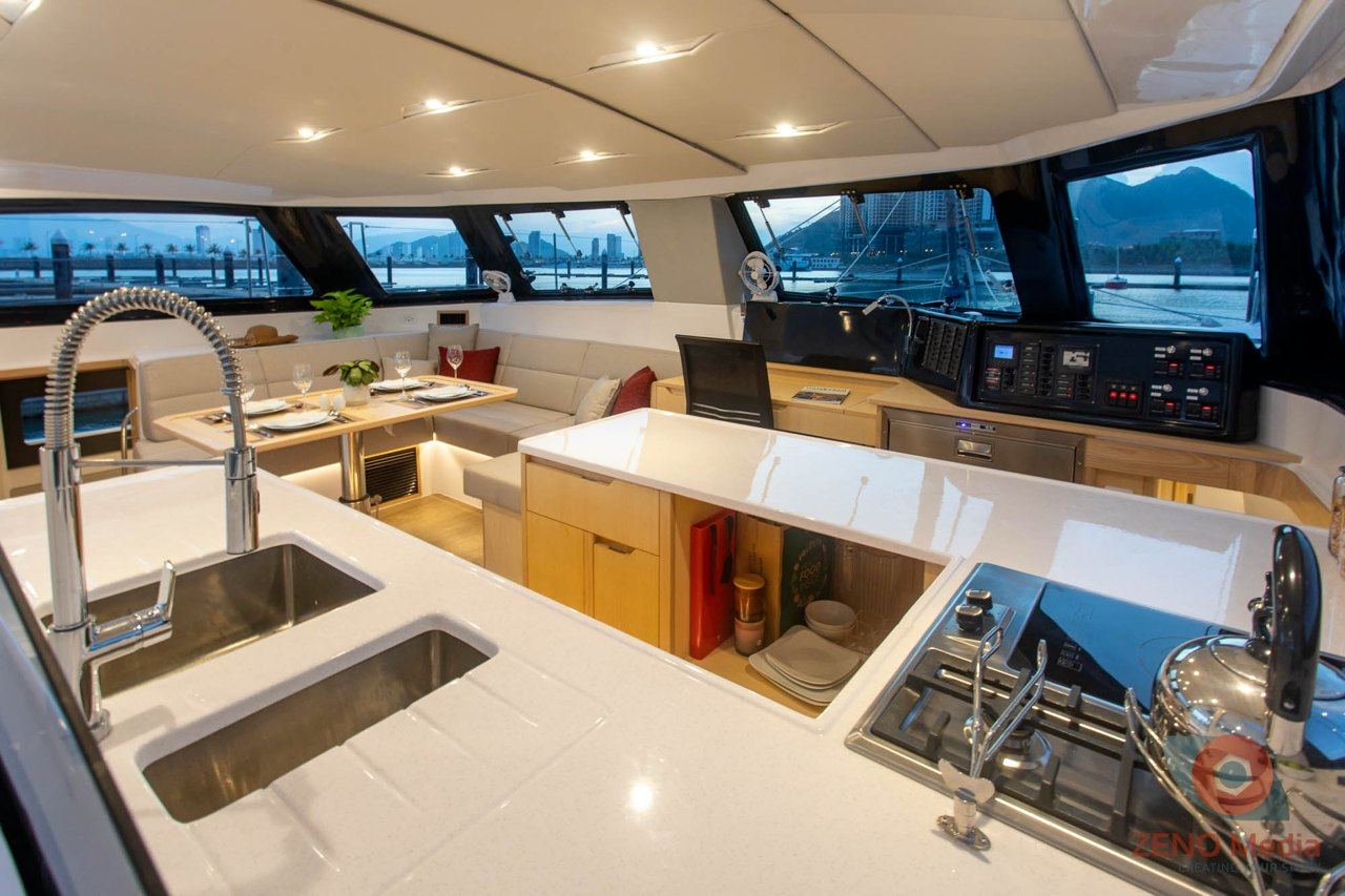 Seawind 1370